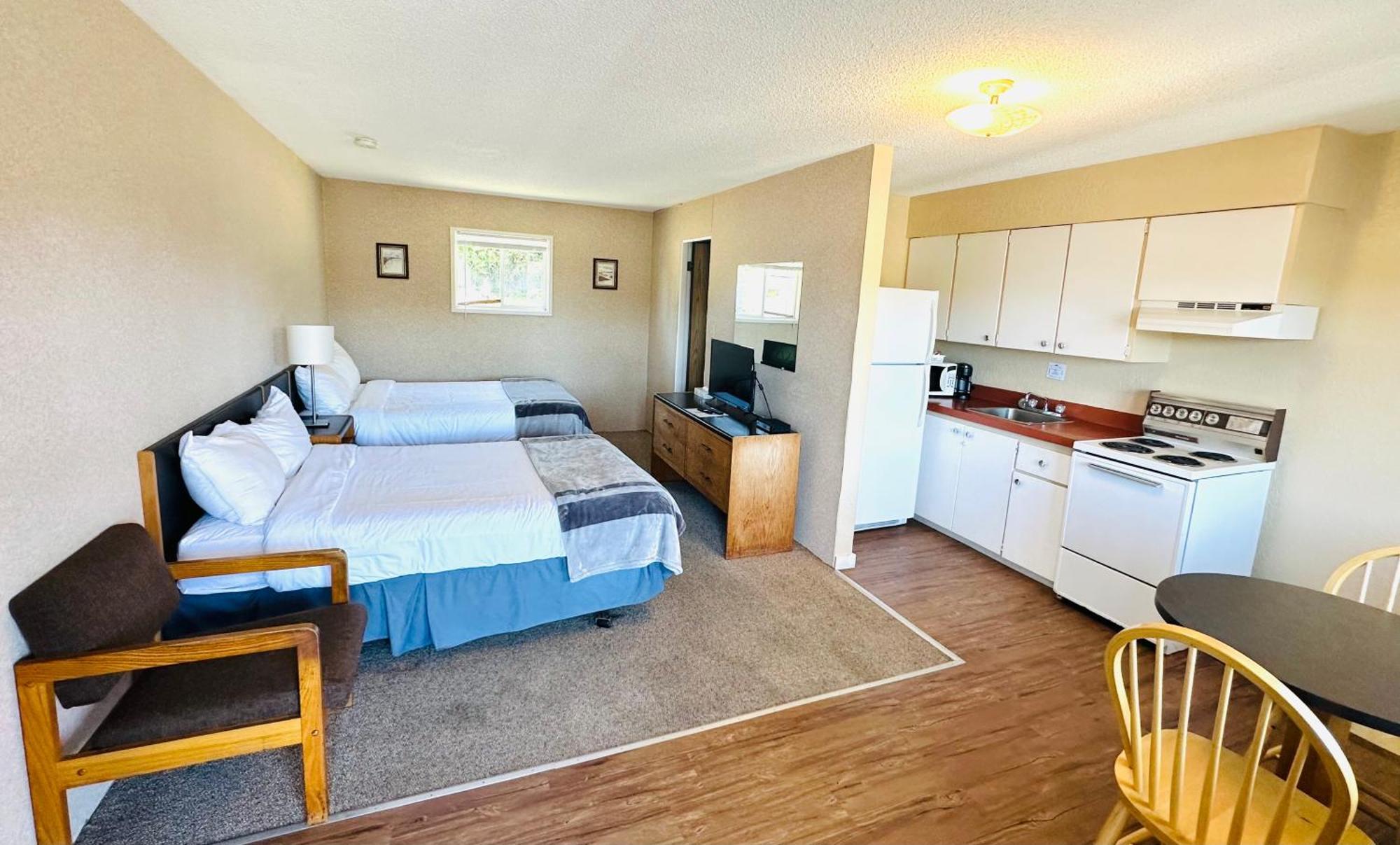 Island West Resort-Motel Ucluelet Quarto foto