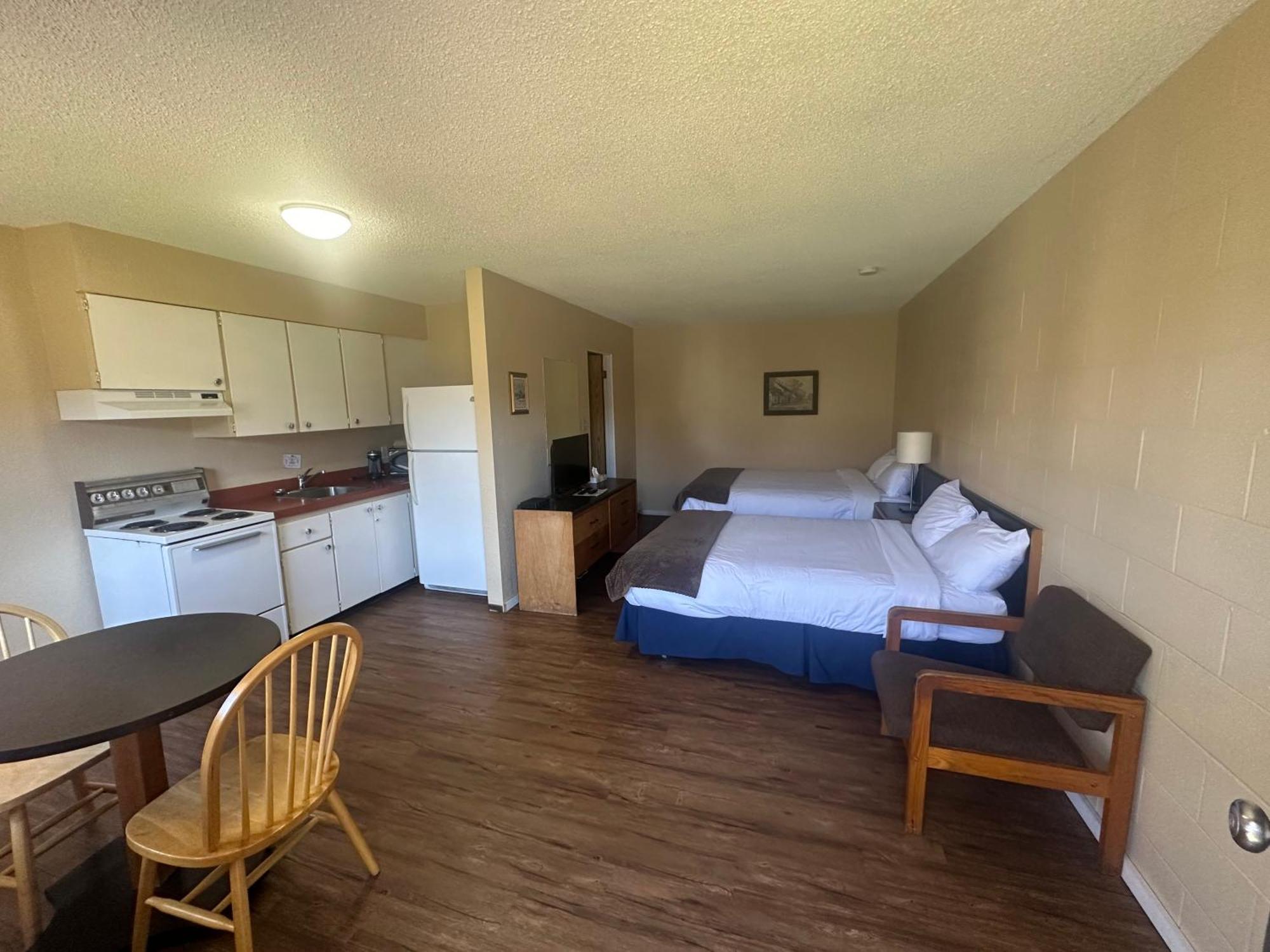 Island West Resort-Motel Ucluelet Quarto foto