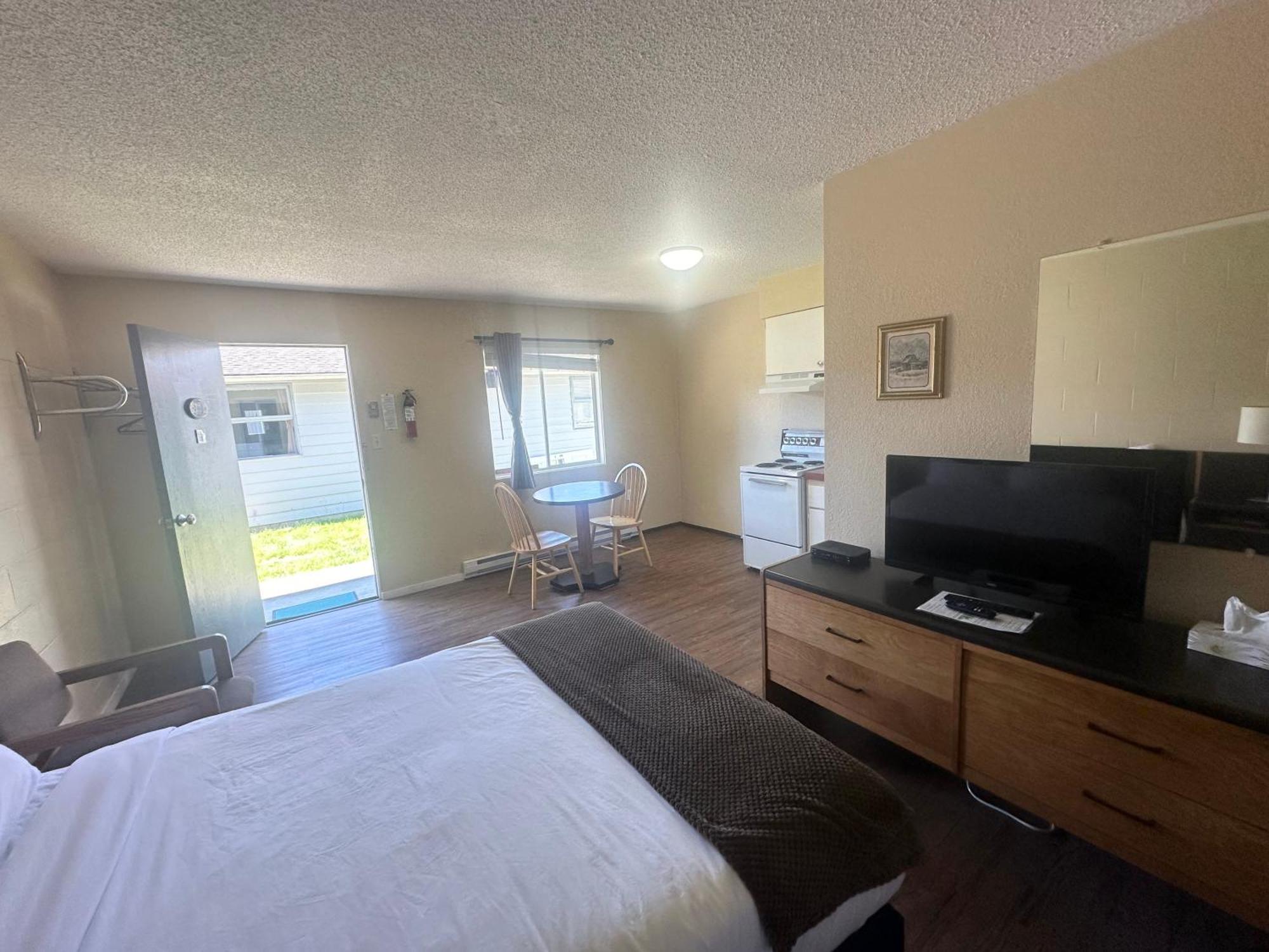Island West Resort-Motel Ucluelet Quarto foto